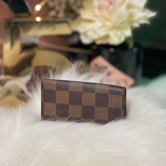 AUTHENTIC LOUIS VUITTON DAMIER MULTICLES 4 RING KEY CASE - Picture 3 of 16